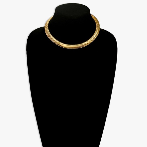 Kohl's Classic Polished Gold Statement/Collar Necklace NWT - Picture 1 of 7